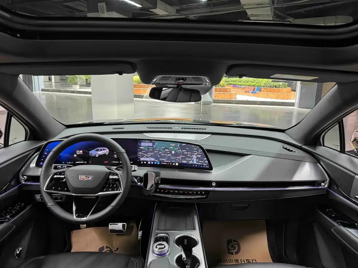 Cadillac XT5 2026 2.0T Metropolitan Edition — миниатюра 19