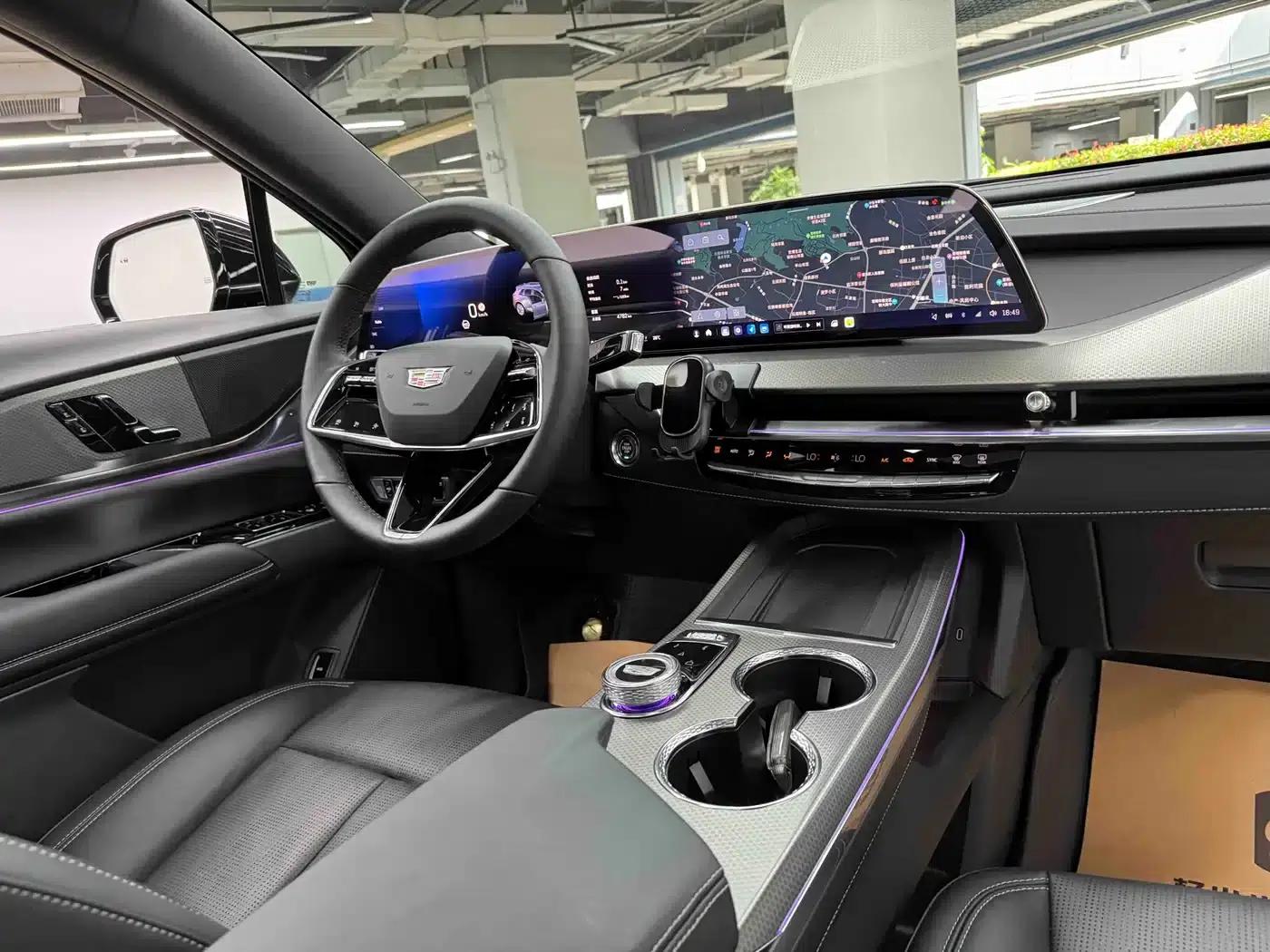 Cadillac XT5 2026 2.0T Metropolitan Edition — миниатюра 25