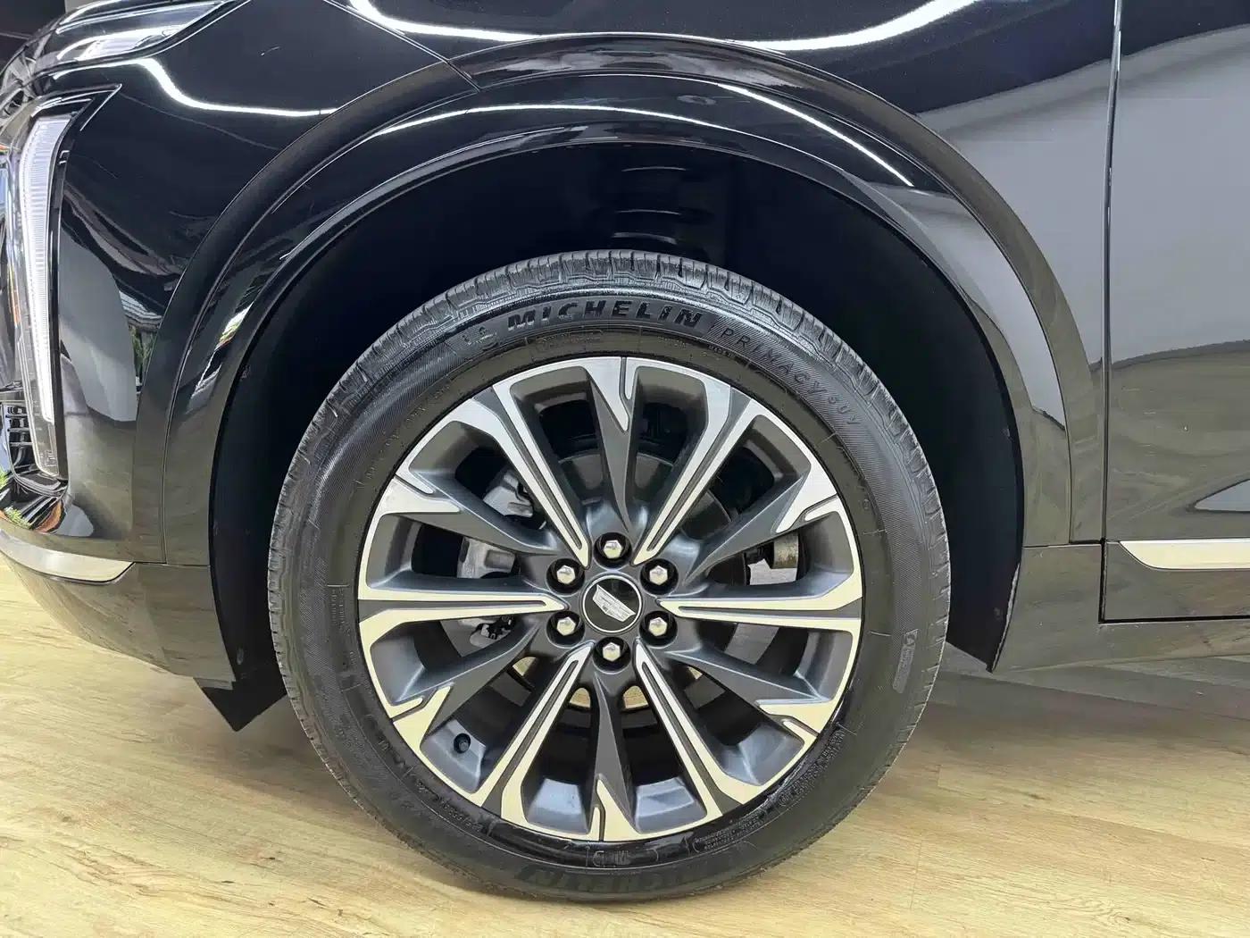 Cadillac XT5 2026 2.0T Metropolitan Edition — миниатюра 6