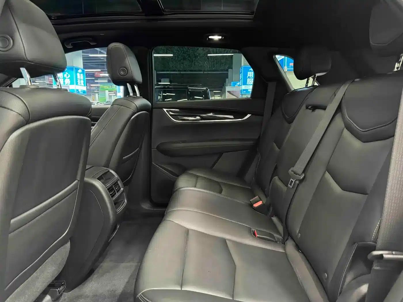 Cadillac XT5 2022 2.0T 2WD Luxury — миниатюра 12