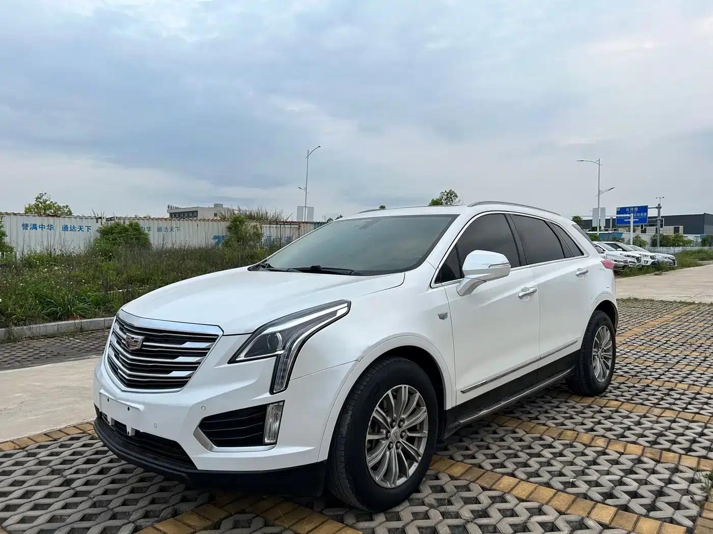 2016 Cadillac XT5 25T Luxury — миниатюра 1