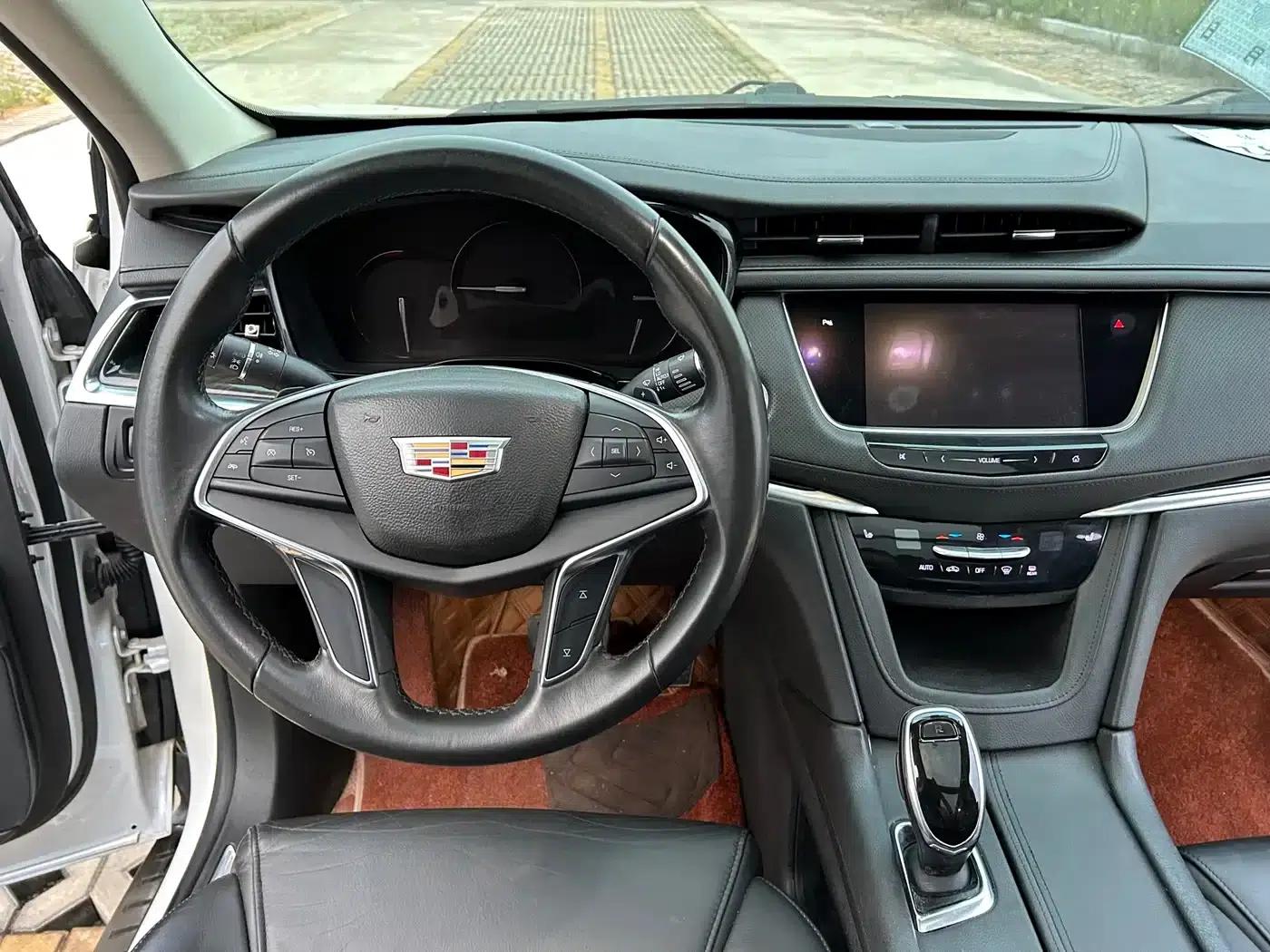 2016 Cadillac XT5 25T Luxury — миниатюра 13