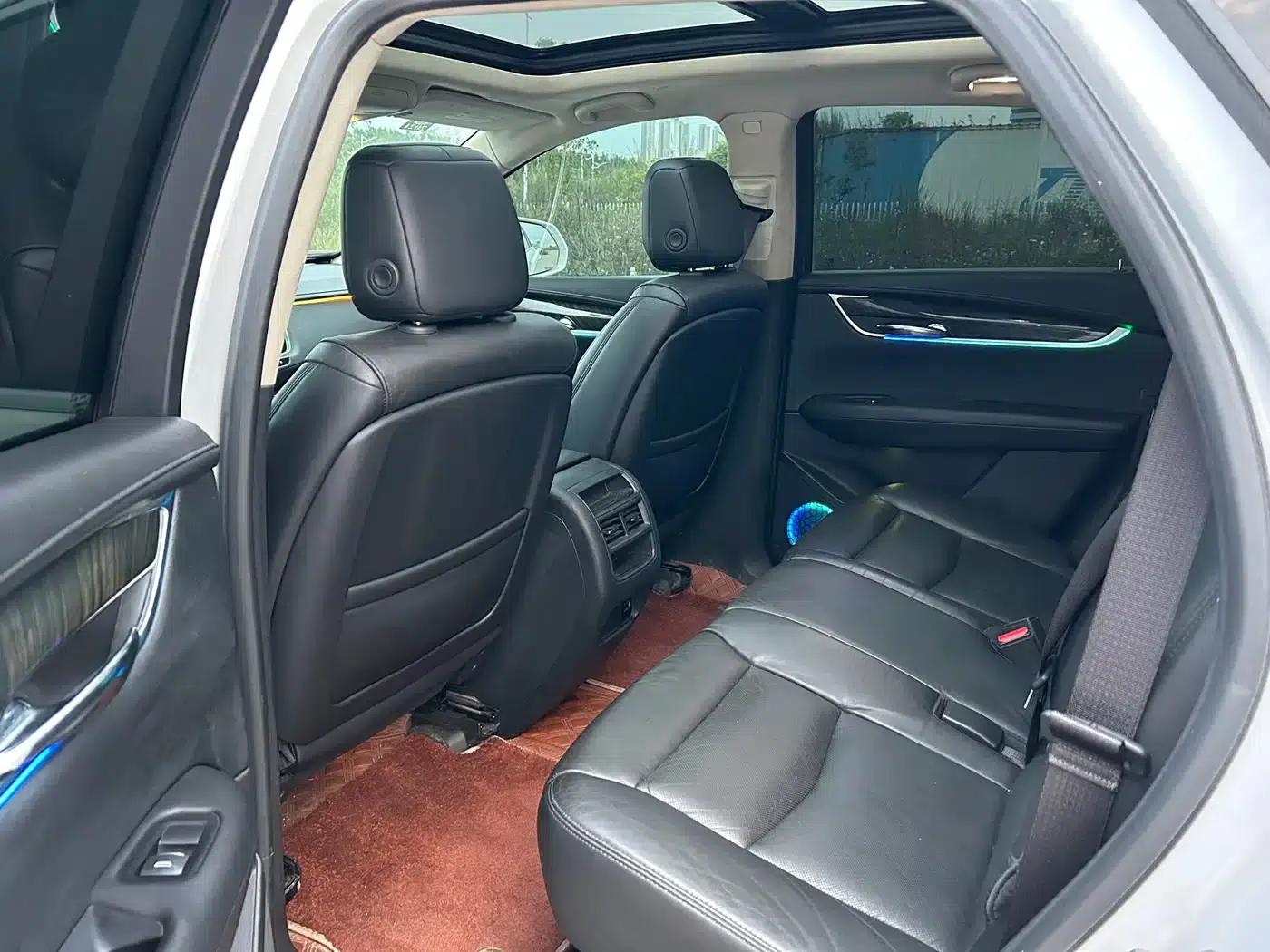 2016 Cadillac XT5 25T Luxury — миниатюра 16