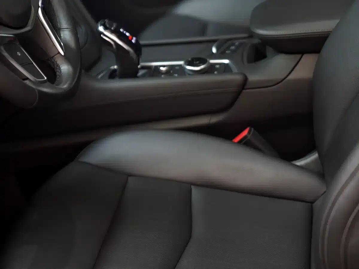 Cadillac XT5 2021 2.0T 2WD Luxury — миниатюра 6