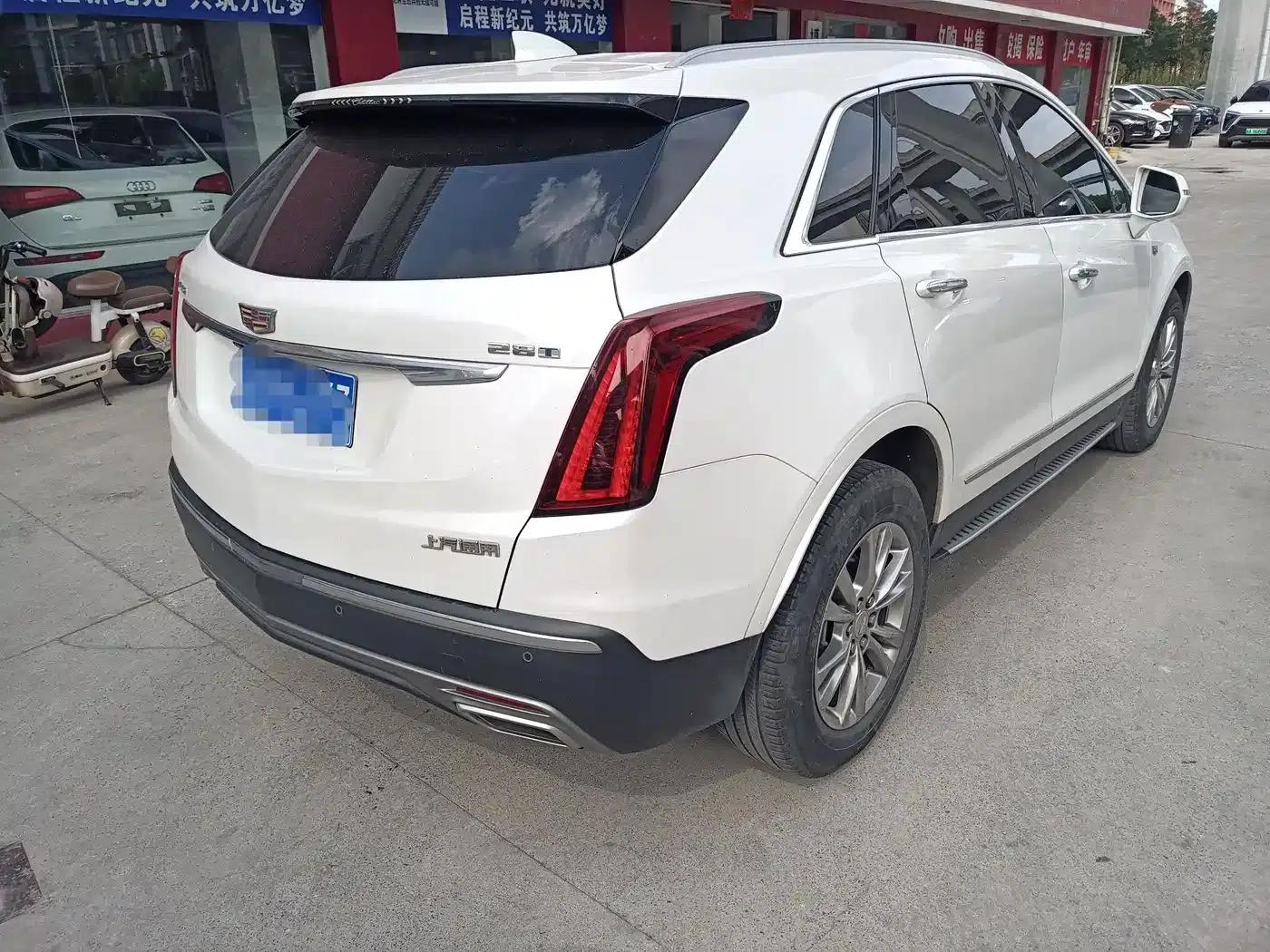 Cadillac XT5 2022 2.0T 2WD Luxury — миниатюра 6
