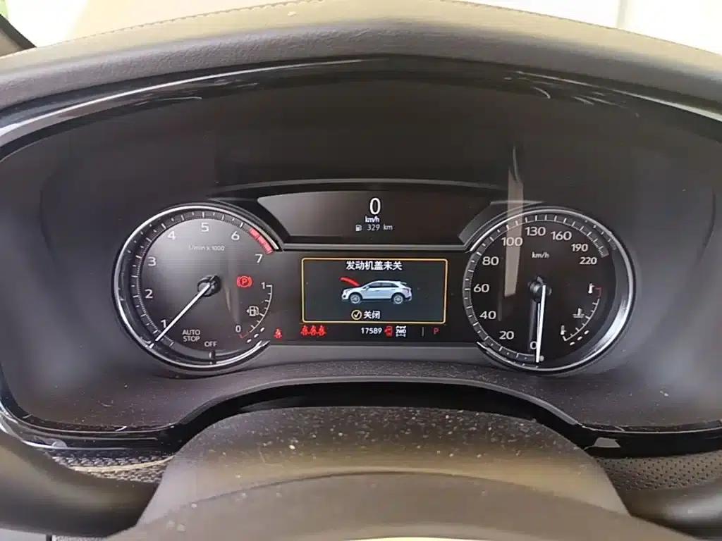 Cadillac XT5 2024 2.0T AWD Luxury (Hummingbird Edition) — миниатюра 12