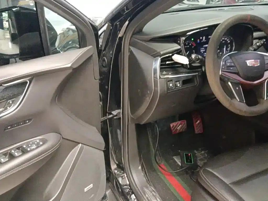 Cadillac XT5 2021 2.0T 2WD Luxury — миниатюра 16