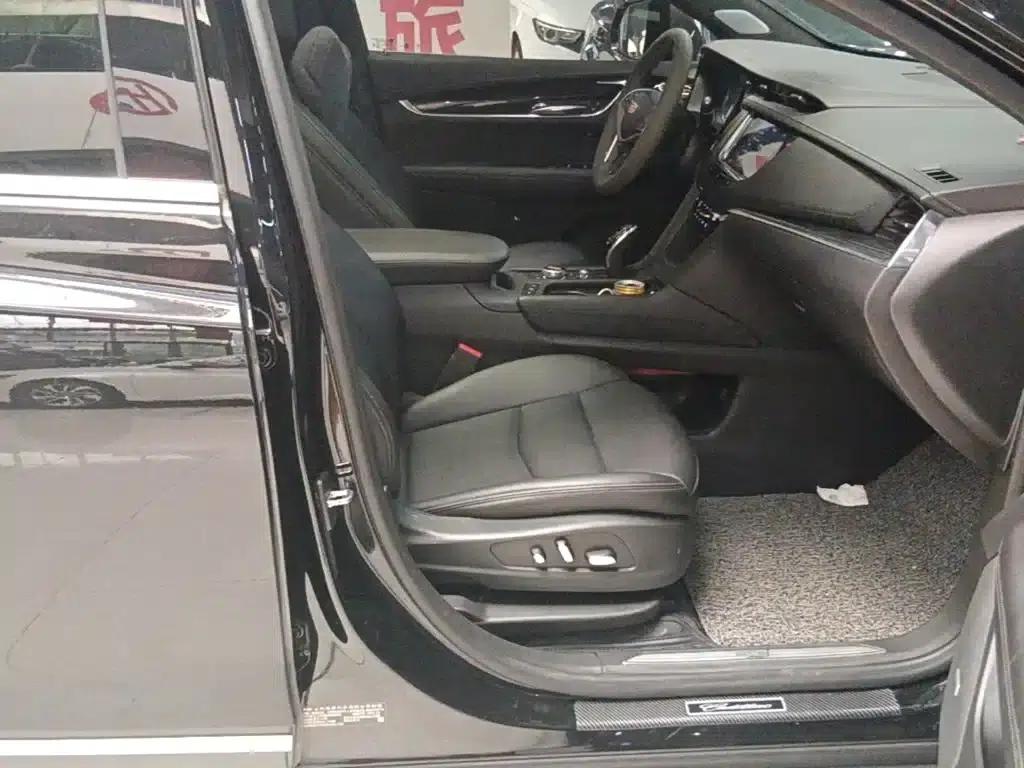 Cadillac XT5 2021 2.0T 2WD Luxury — миниатюра 25