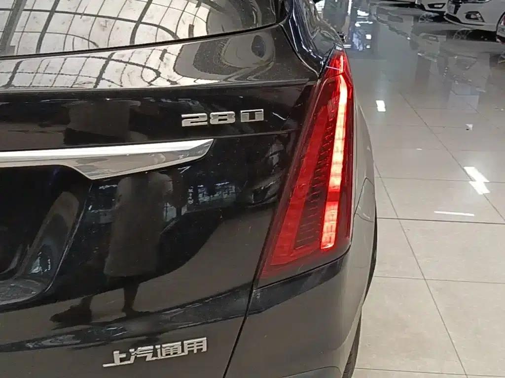 Cadillac XT5 2021 2.0T 2WD Luxury — миниатюра 8