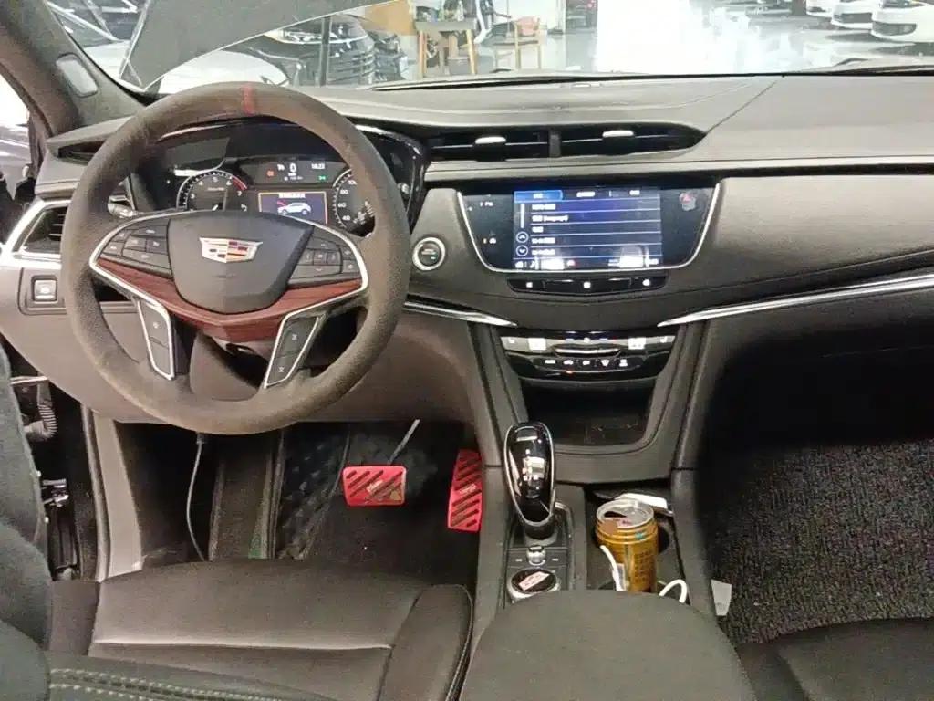 Cadillac XT5 2021 2.0T 2WD Luxury — миниатюра 10