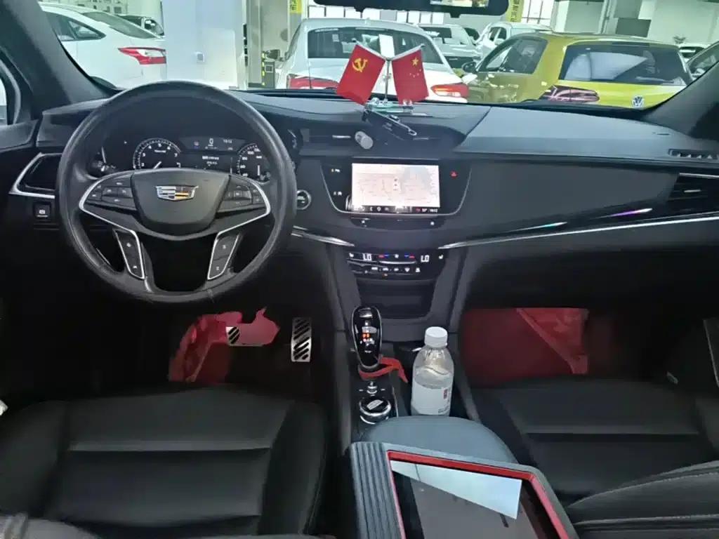Cadillac XT5 2024 2.0T 2WD Fashion Edition — миниатюра 10