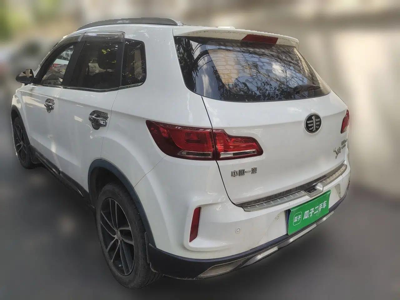 Bestune X40 2017 1.6L Manual Luxury Edition — миниатюра 4