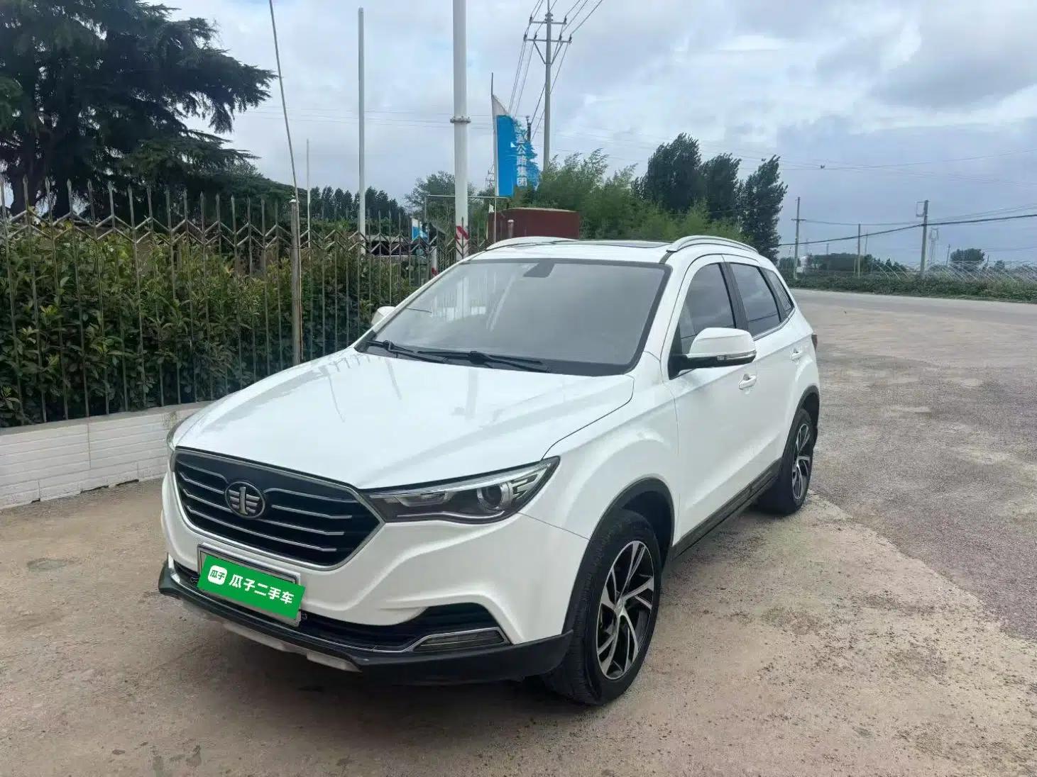 Bestune X40 2019 1.6L Automatic Luxury Version China V Emission Standard — миниатюра 1