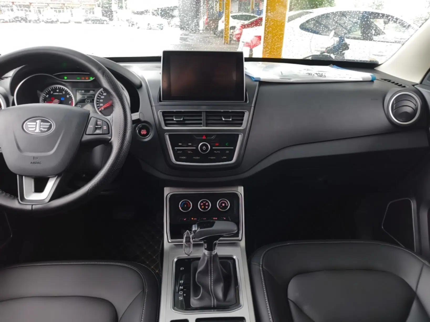 Bestune X40 2019 1.6L Automatic Luxury Version China V Emission Standard — миниатюра 15