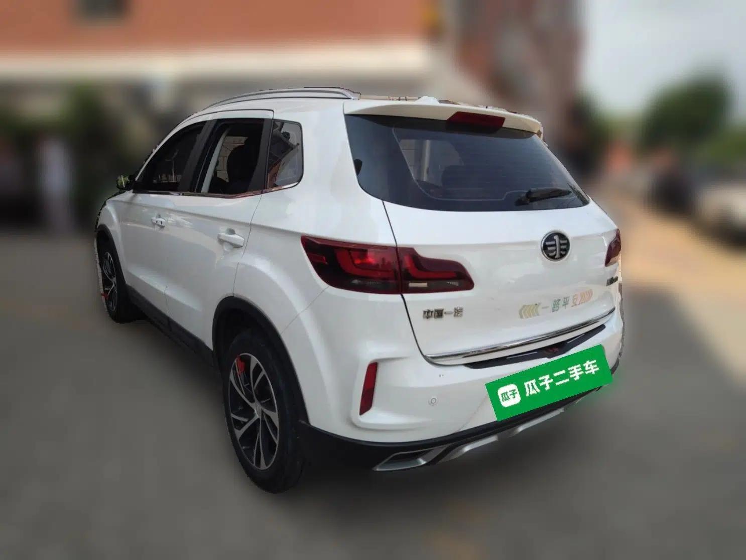 Bestune X40 2019 1.6L Automatic Luxury Edition China VI — миниатюра 4