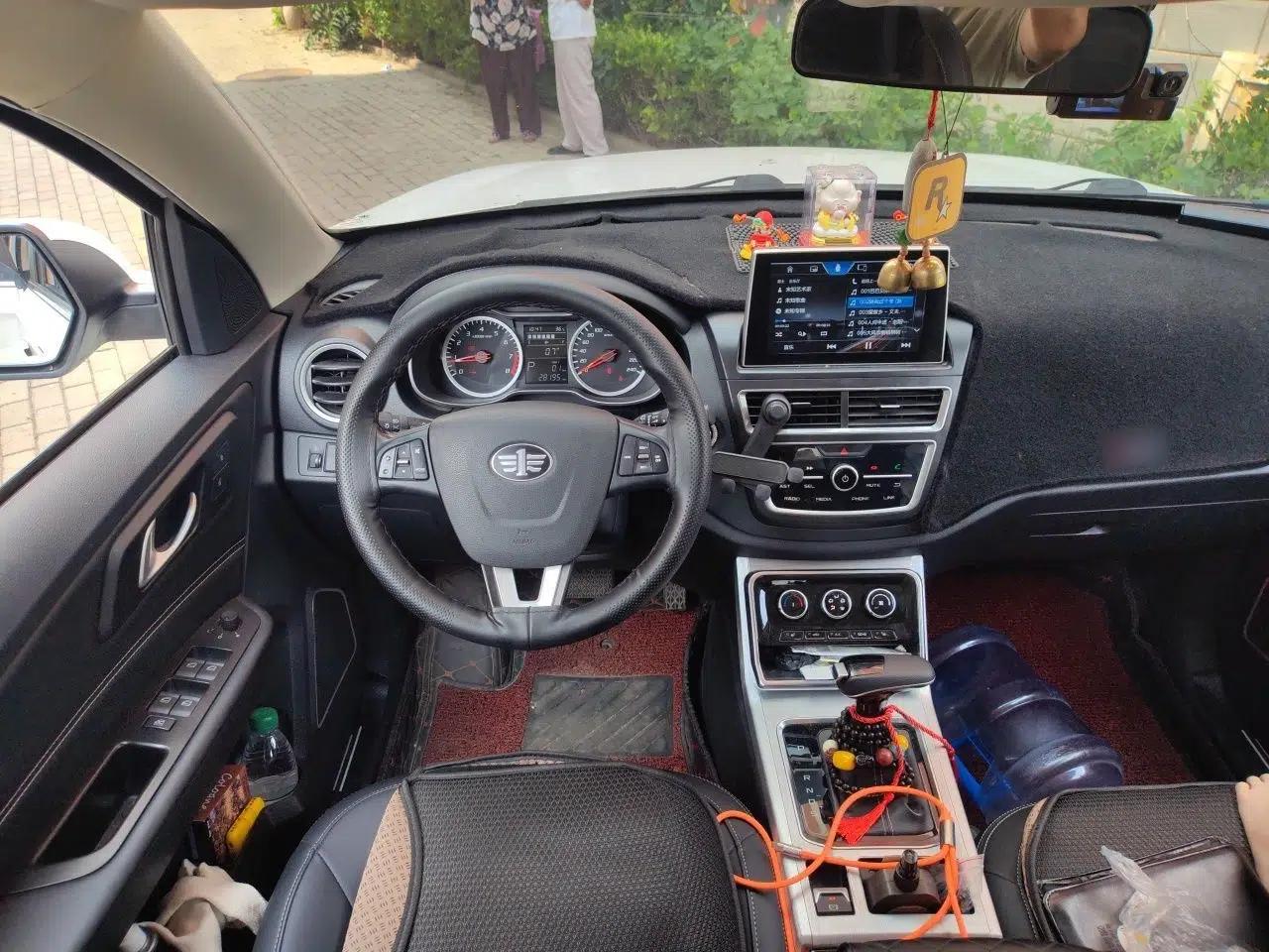 Bestune X40 2019 1.6L Automatic Luxury Edition China VI — миниатюра 10