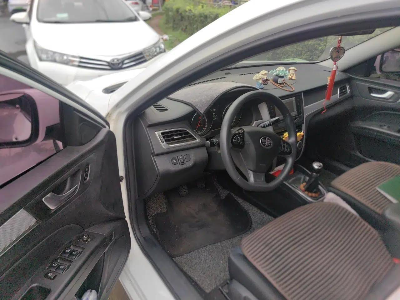 Bestune B30 2016 1.6L manual luxury version — миниатюра 16