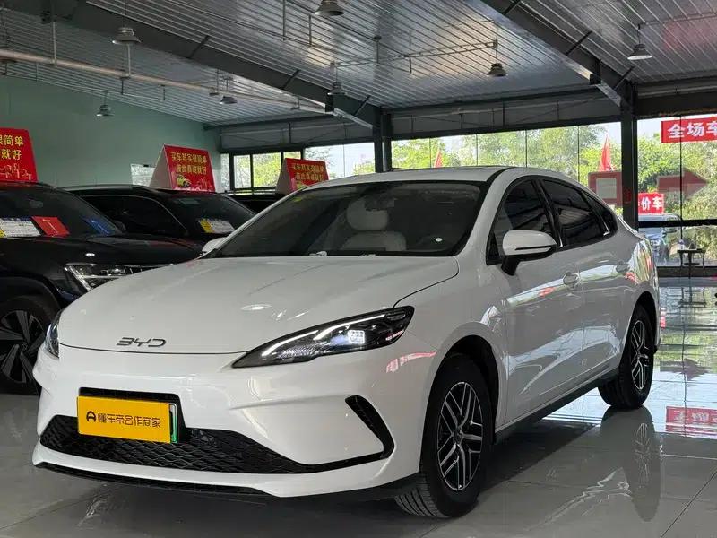 Seal 05DM 2026 DM-i 210KM Premium Edition — миниатюра 1