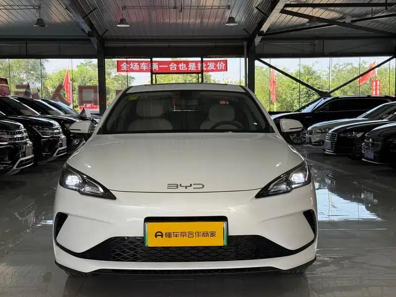 Seal 05DM 2026 DM-i 210KM Premium Edition — миниатюра 2