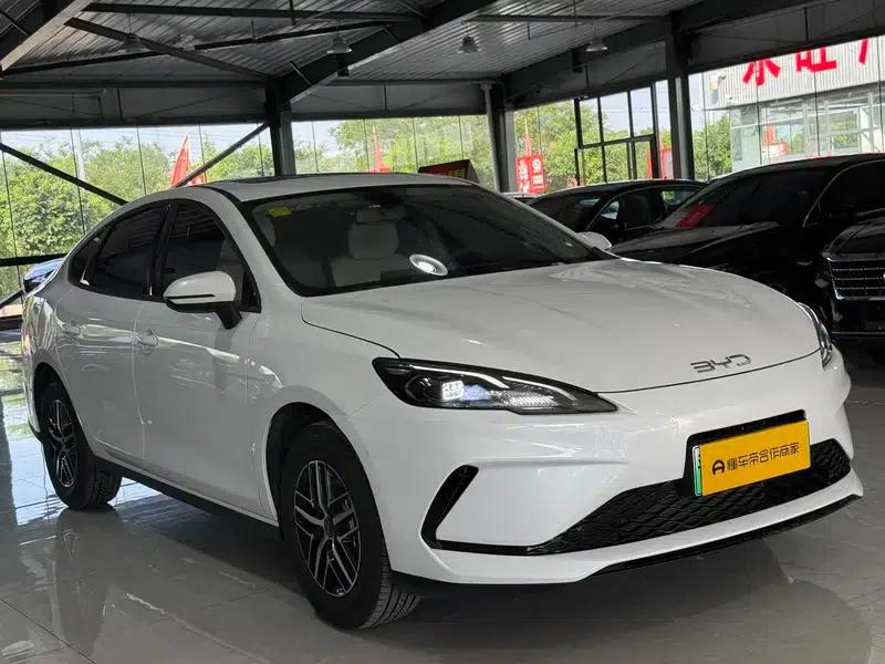 Seal 05DM 2026 DM-i 210KM Premium Edition — миниатюра 3