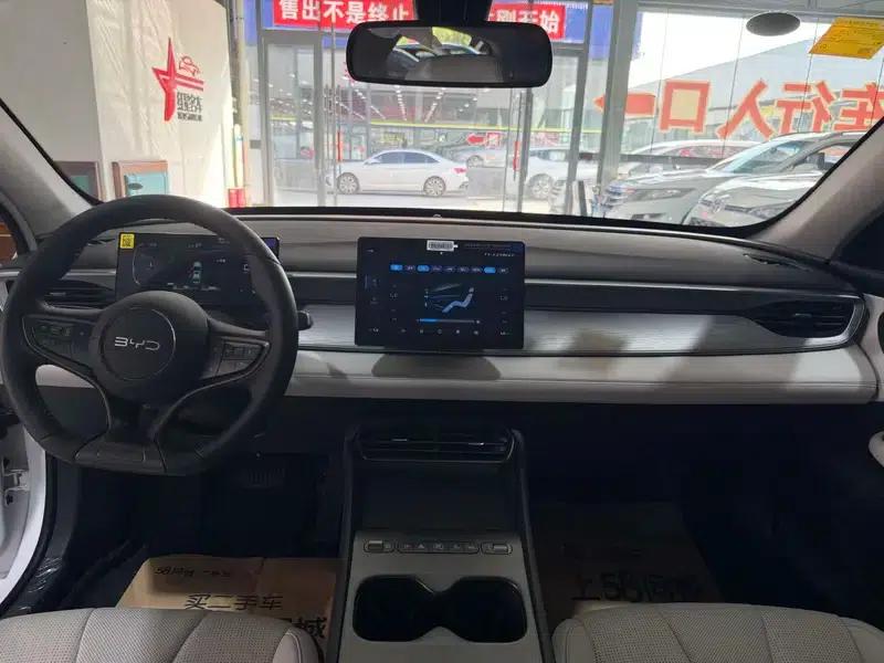 Seal 05DM 2026 DM-i 210KM Premium Edition — миниатюра 8