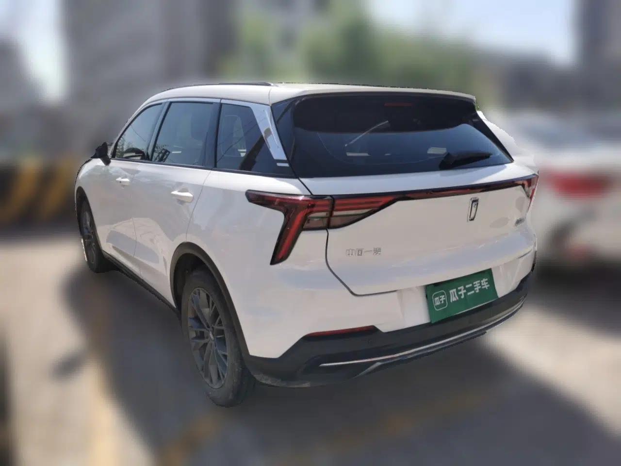 Bestune T55 2023 1.5T Automatic Leap Model — миниатюра 4