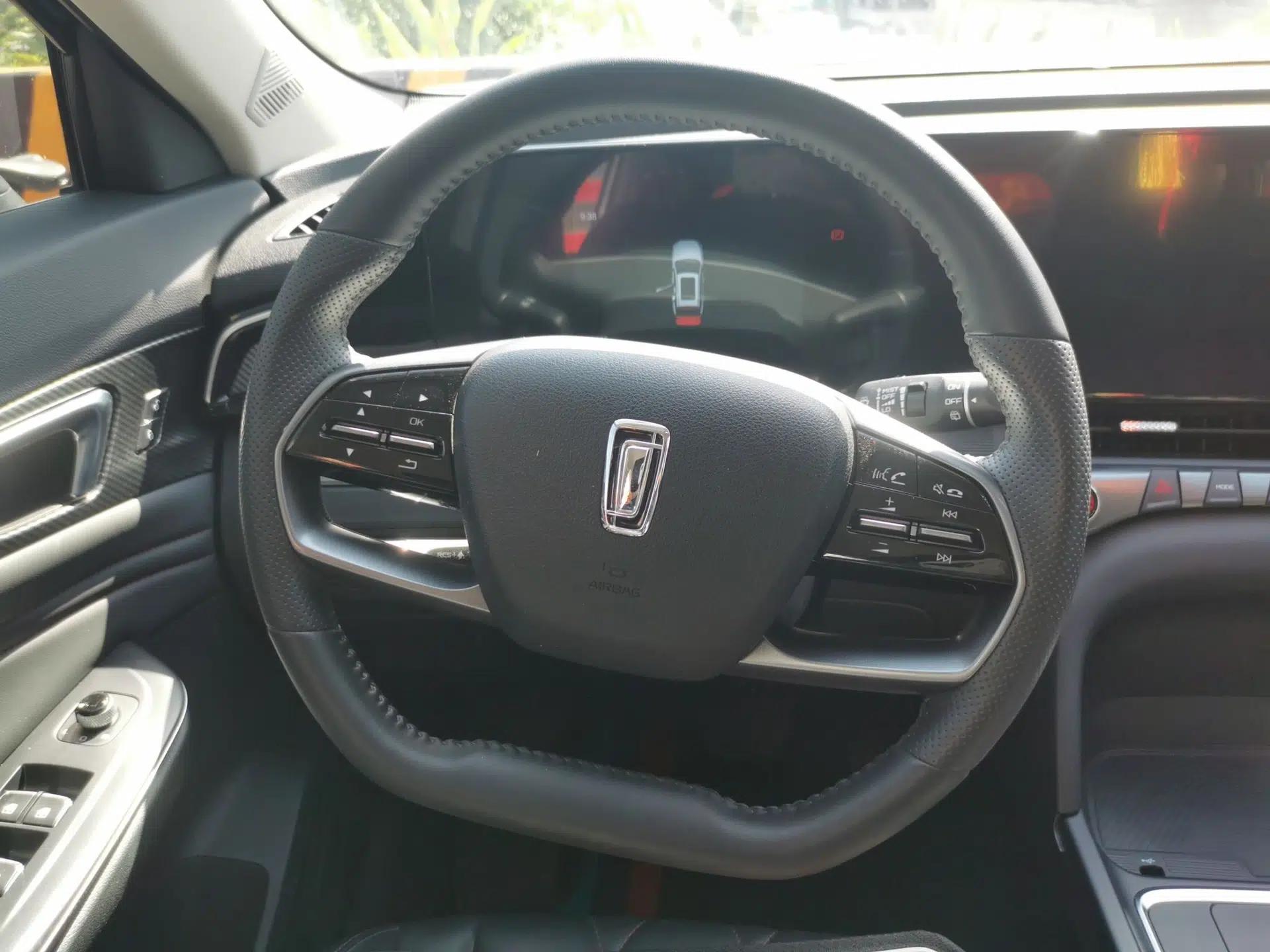 Bestune T55 2023 1.5T Automatic Leap Model — миниатюра 10