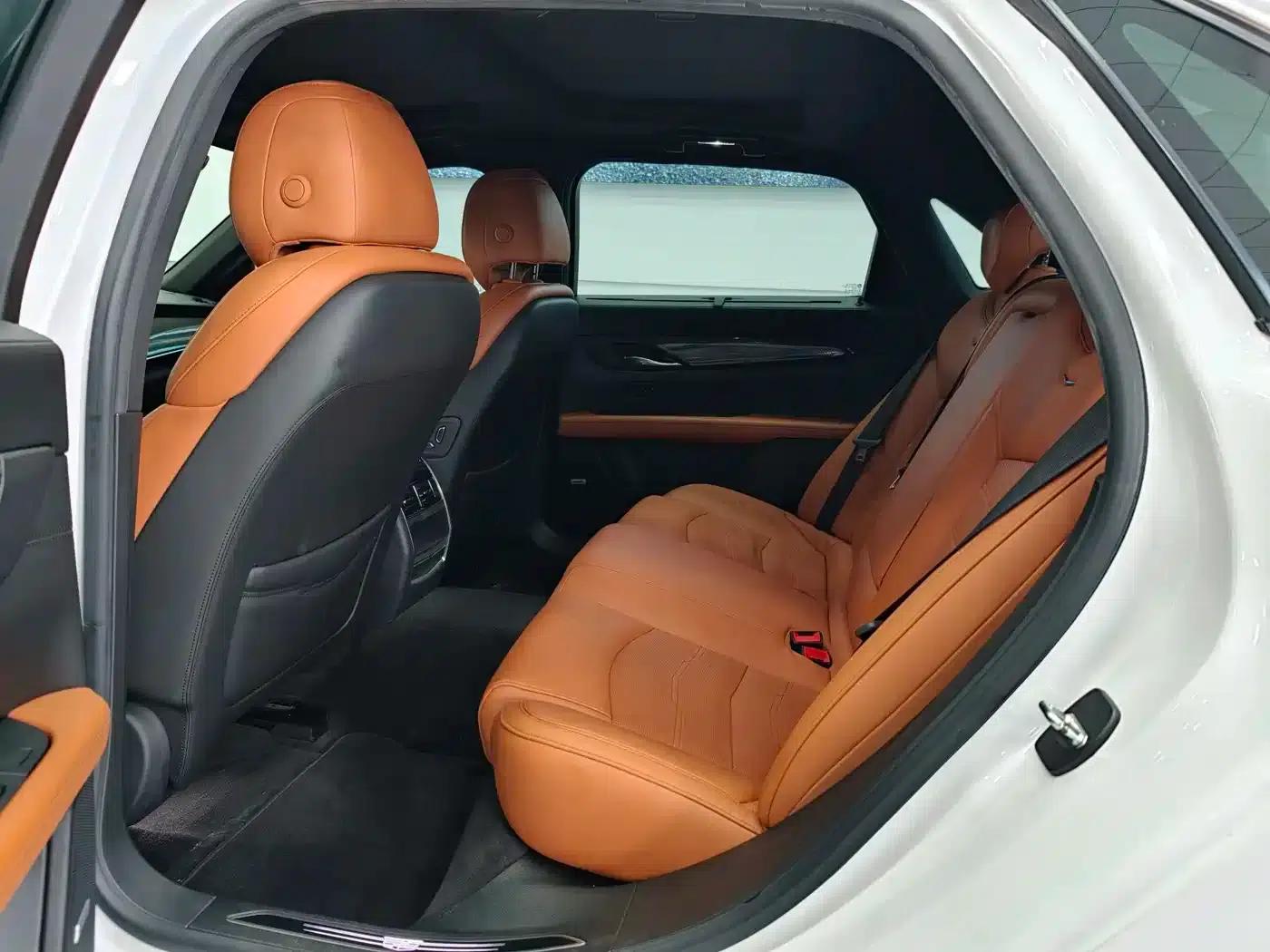 2017 Cadillac CT6 28T Premium — миниатюра 13