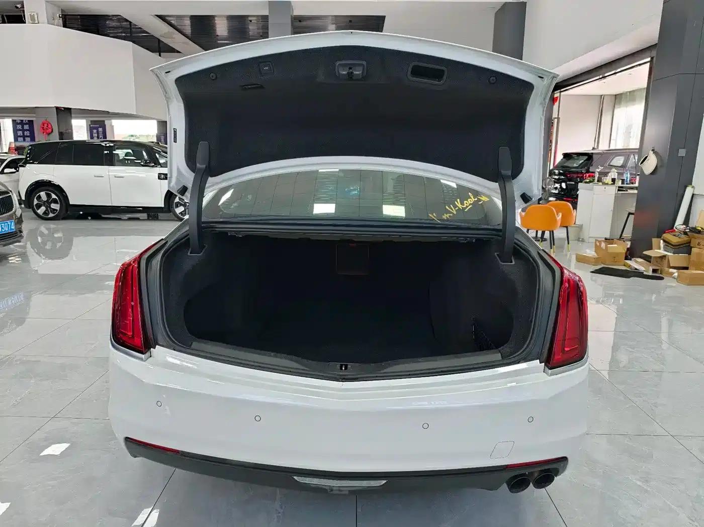 2017 Cadillac CT6 28T Premium — миниатюра 24