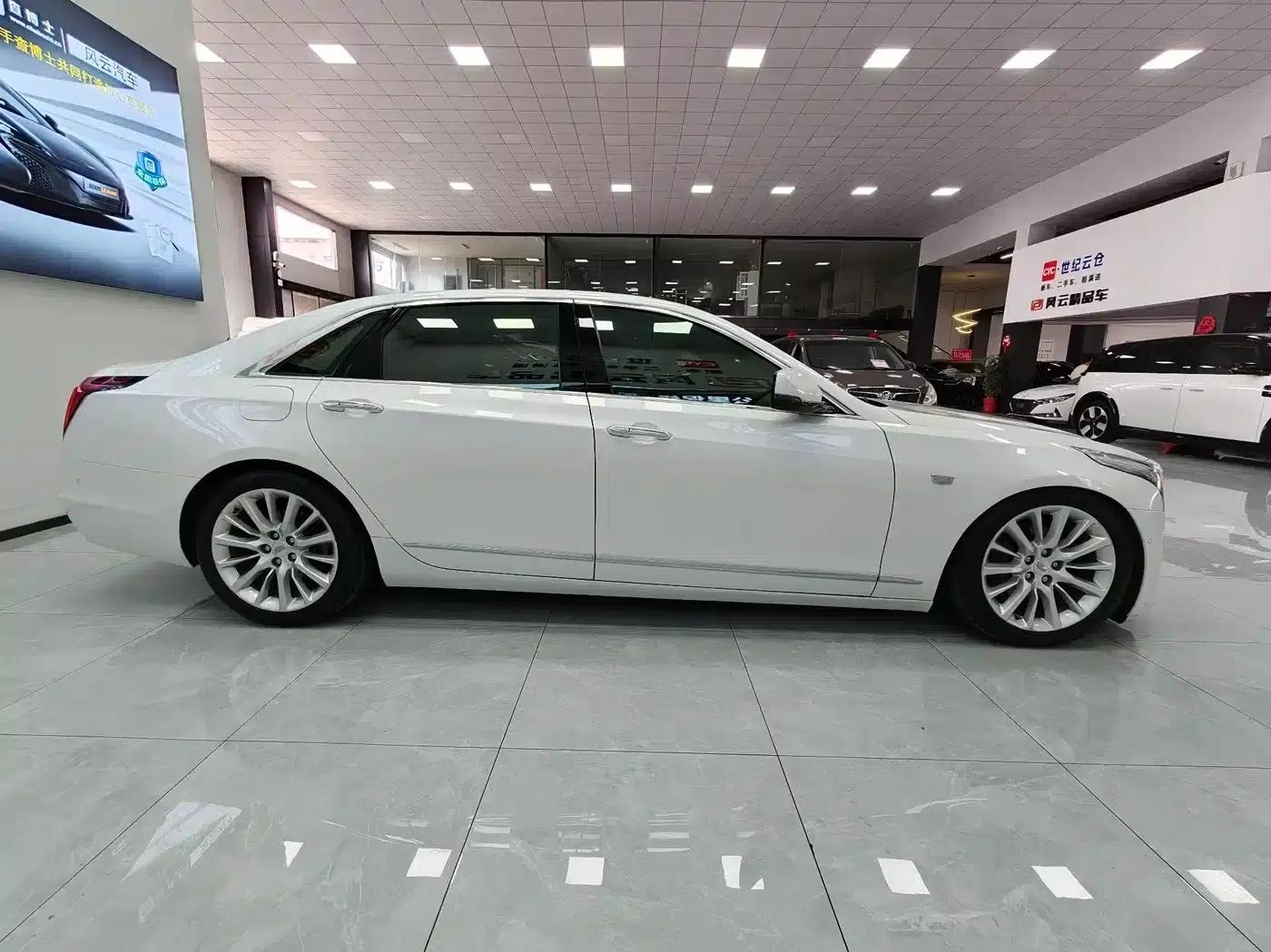 2017 Cadillac CT6 28T Premium — миниатюра 4
