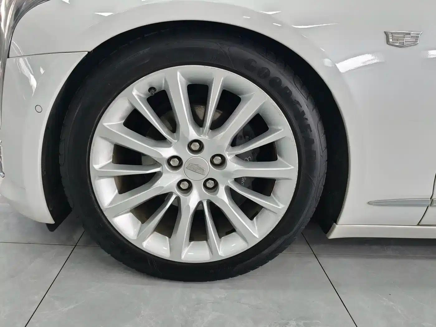 2017 Cadillac CT6 28T Premium — миниатюра 6