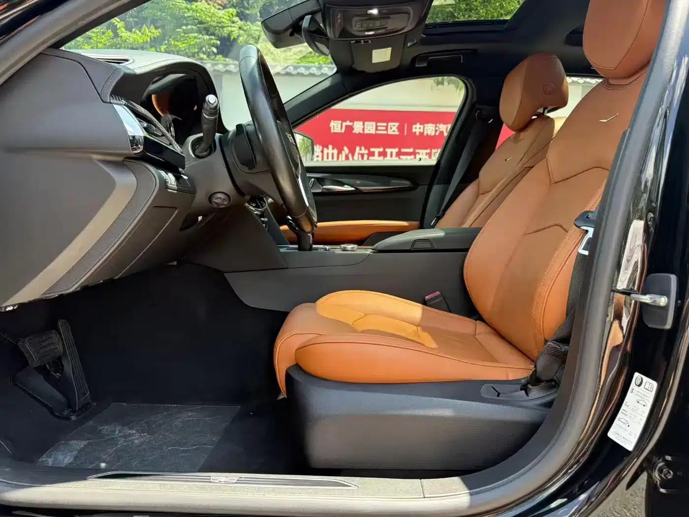 2021 Cadillac CT6 28T Luxury — миниатюра 4