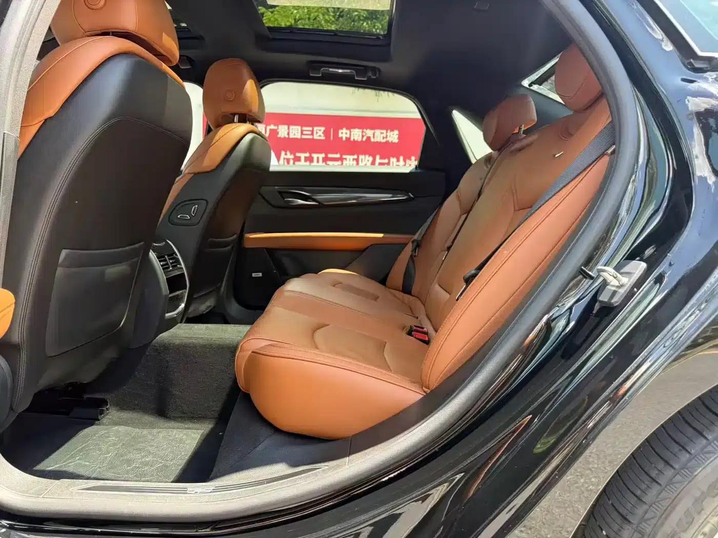 2021 Cadillac CT6 28T Luxury — миниатюра 7
