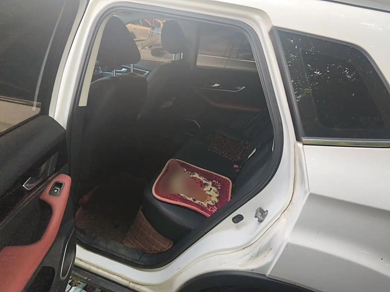 Bestune T33 2019 1.6L Automatic Luxury Edition China VI — миниатюра 17