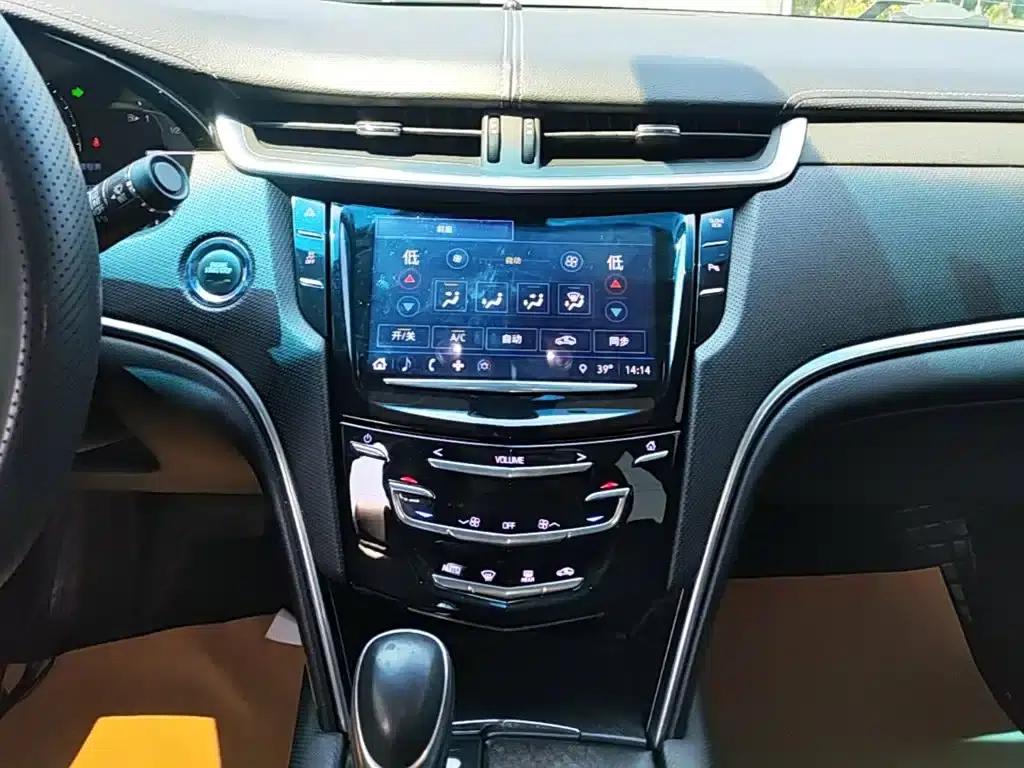 2018 Cadillac XTS 28T Technology Edition — миниатюра 13