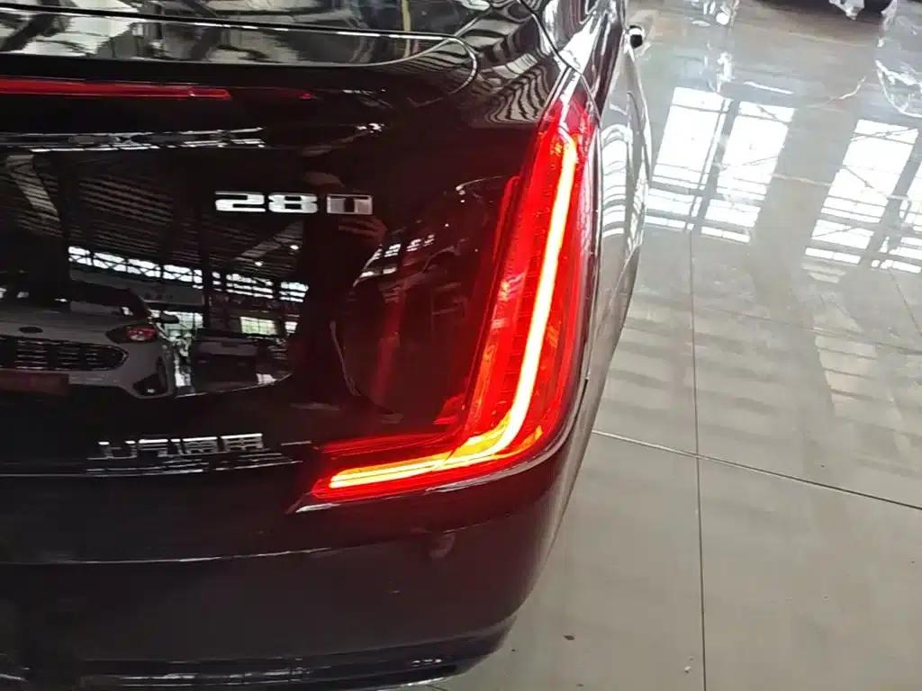 2018 Cadillac XTS 28T Technology Edition — миниатюра 8