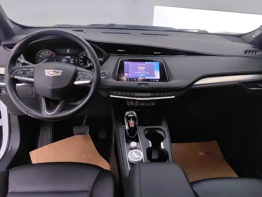 2022 Cadillac XT4 28T Two-Wheel Drive Luxury — миниатюра 12