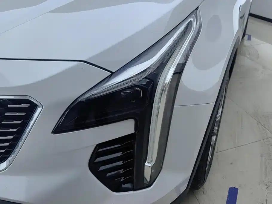 2022 Cadillac XT4 28T Two-Wheel Drive Luxury — миниатюра 5