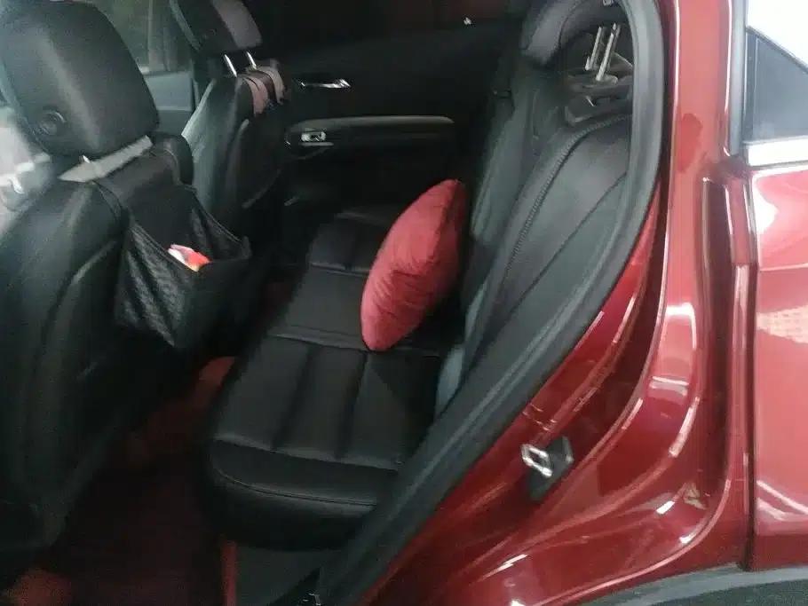 Cadillac XT4 2020 28T Two-Wheel Drive Premium Edition — миниатюра 11