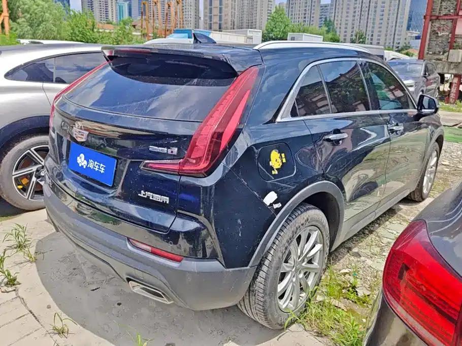 Cadillac XT4 2021 28T Two-Wheel Drive Technology Edition — миниатюра 3