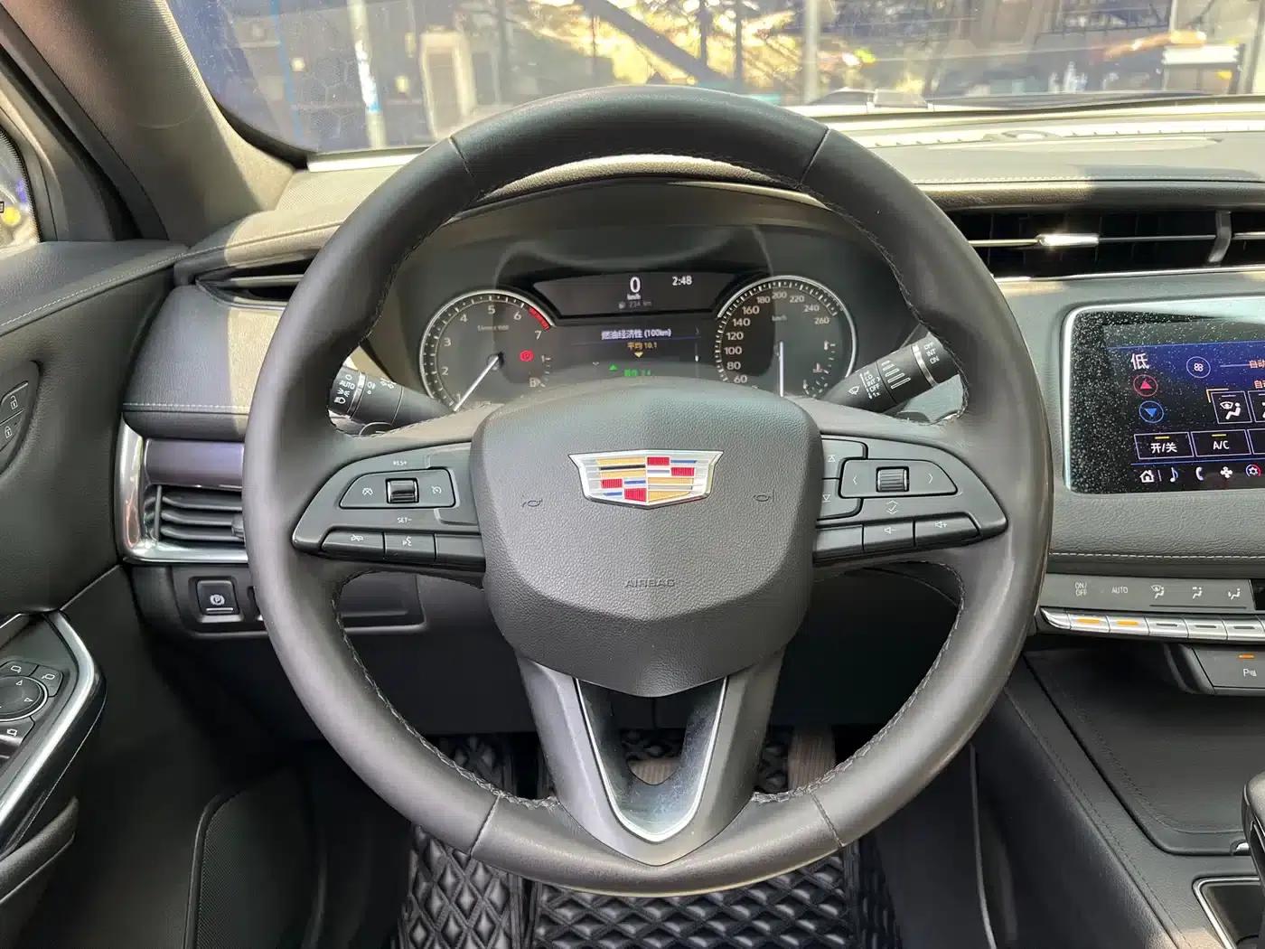 2018 Cadillac XT4 28T Two-Wheel Drive Technical Edition — миниатюра 12
