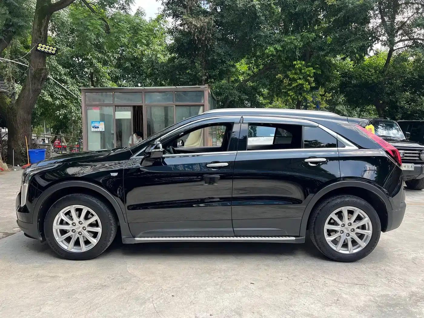 2018 Cadillac XT4 28T Two-Wheel Drive Technical Edition — миниатюра 6