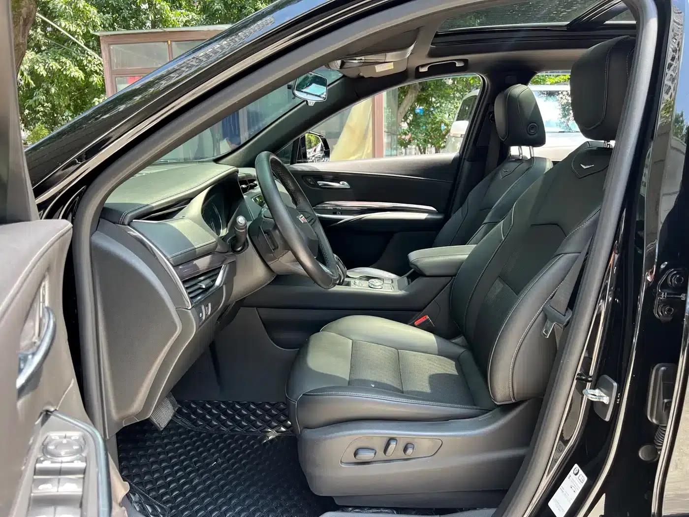 2018 Cadillac XT4 28T Two-Wheel Drive Technical Edition — миниатюра 8