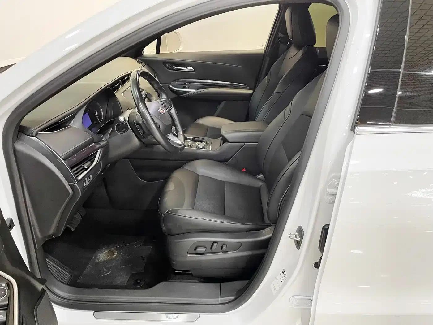 2020 Cadillac XT4 28T Two-Wheel Drive Technical Edition — миниатюра 15