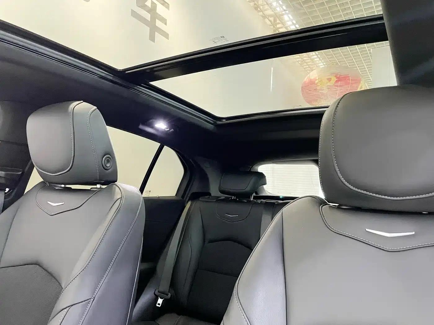 2020 Cadillac XT4 28T Two-Wheel Drive Technical Edition — миниатюра 17