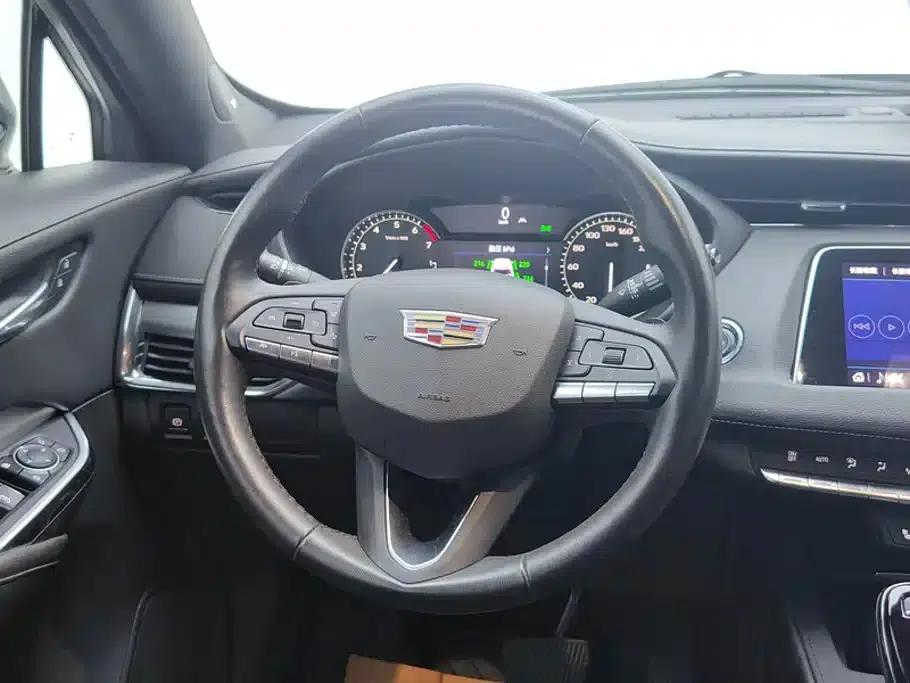 2022 Cadillac XT4 28T Two-Wheel Drive Luxury — миниатюра 15