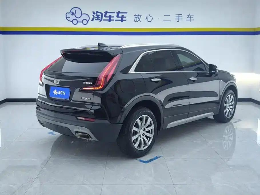 2022 Cadillac XT4 28T Two-Wheel Drive Luxury — миниатюра 3