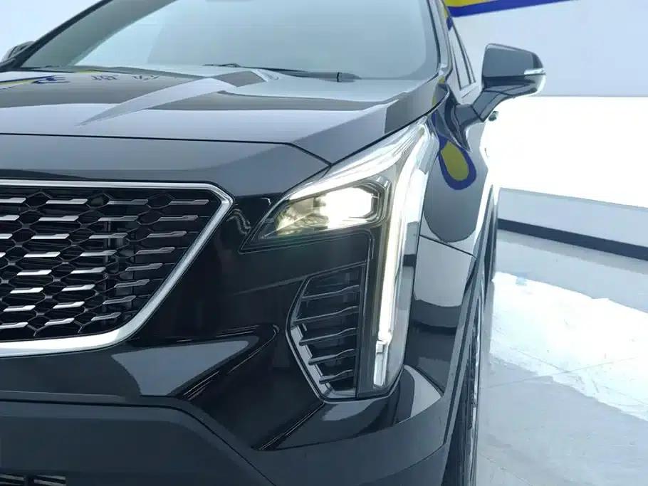 2022 Cadillac XT4 28T Two-Wheel Drive Luxury — миниатюра 5