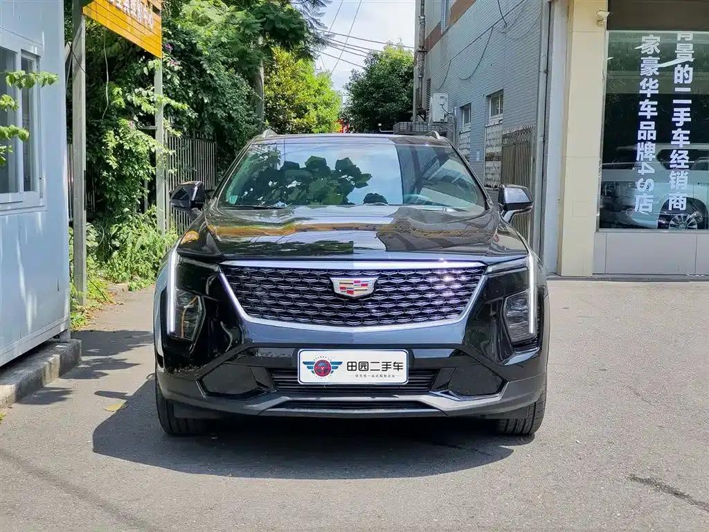 2024 Cadillac XT4 28T Two-Wheel Drive Luxury — миниатюра 2