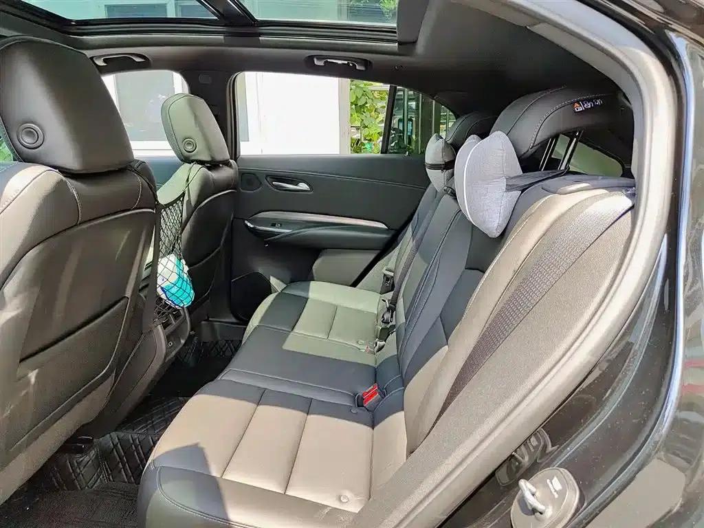 2024 Cadillac XT4 28T Two-Wheel Drive Luxury — миниатюра 8